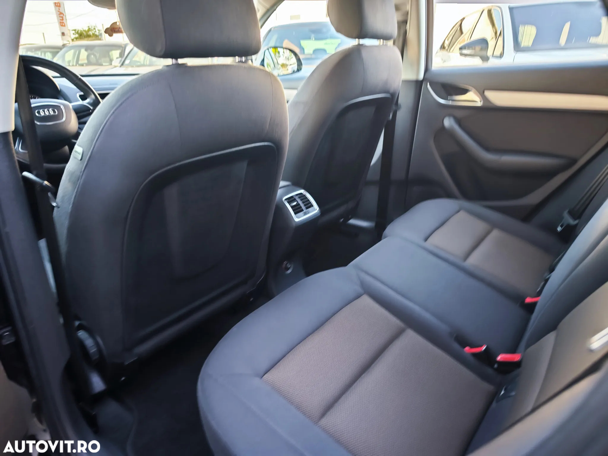 Audi Q3 2.0 TDI Quattro S tronic - 25