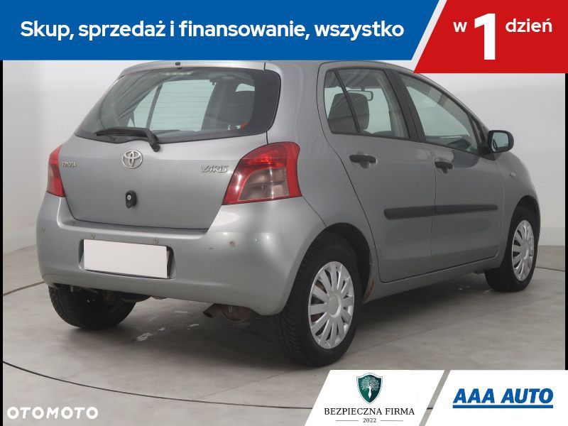 Toyota Yaris - 6