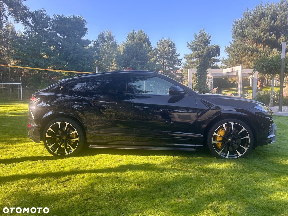 Lamborghini Urus - 3