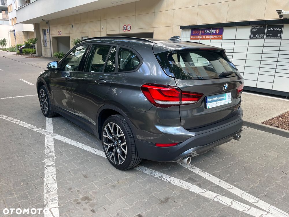 BMW X1 sDrive20i Sport Line sport - 5