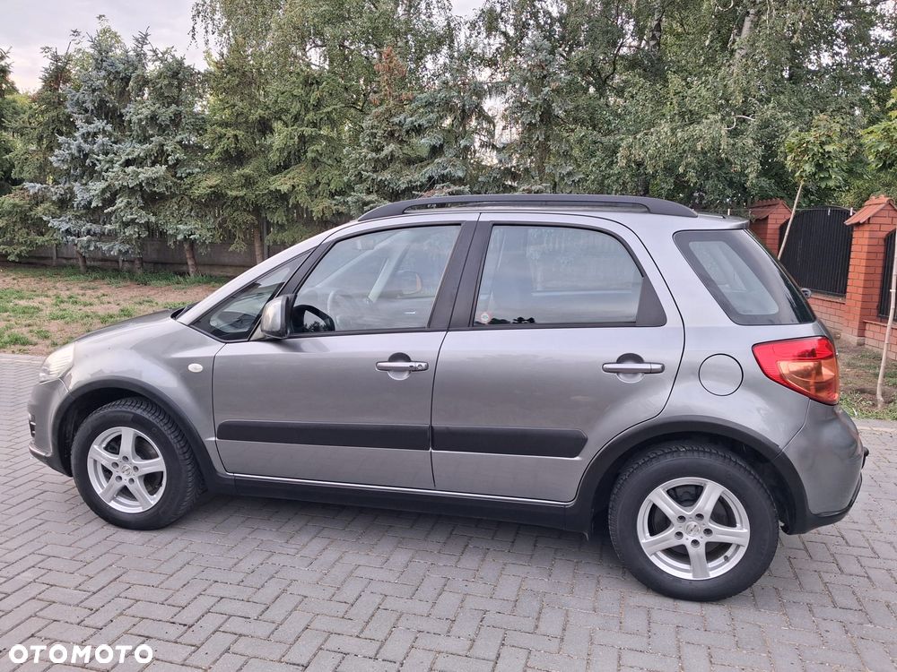 Suzuki SX4 1.6 VVT 4x2 Comfort - 5