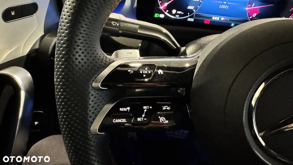 Mercedes-Benz CLA 200 AMG Line 7G-DCT - 16