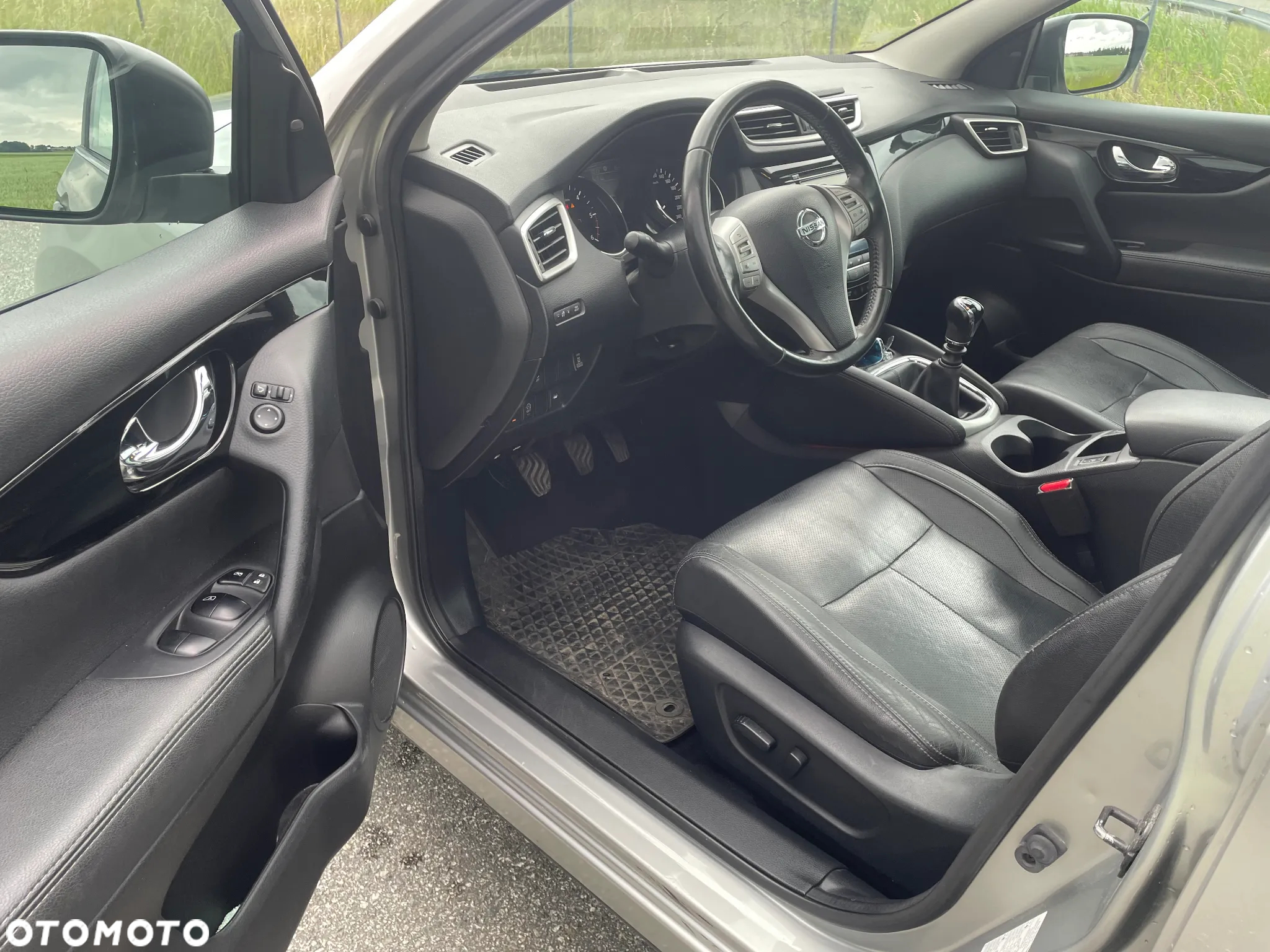 Nissan Qashqai 1.6 dCi 4x4 Acenta S&S - 8