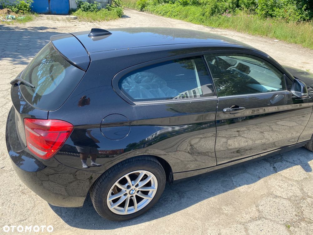 BMW Seria 1 116i - 5