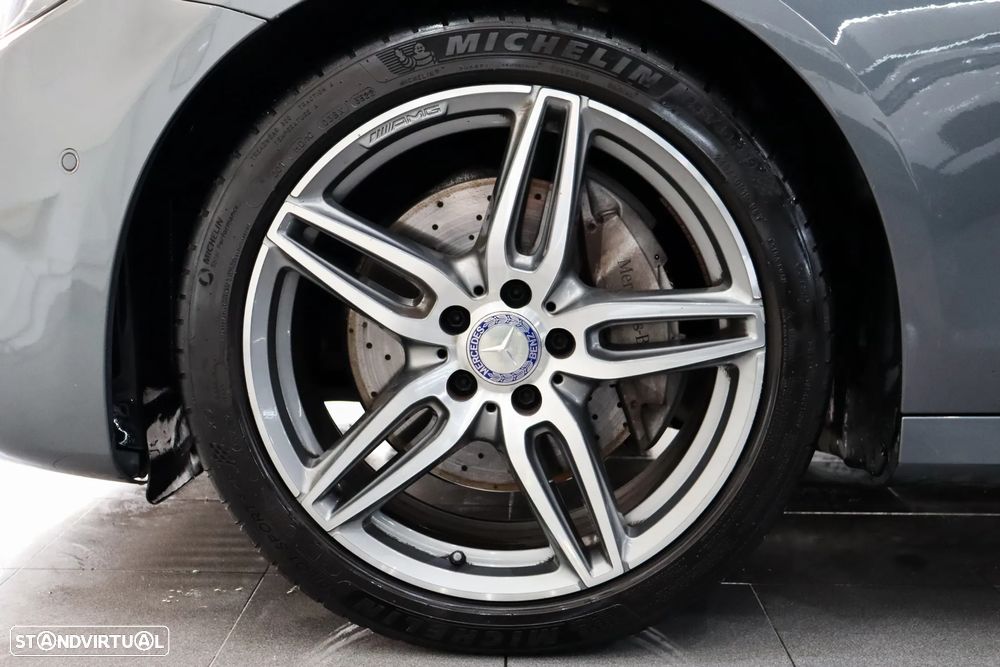 Mercedes-Benz E 220 d AMG - 37