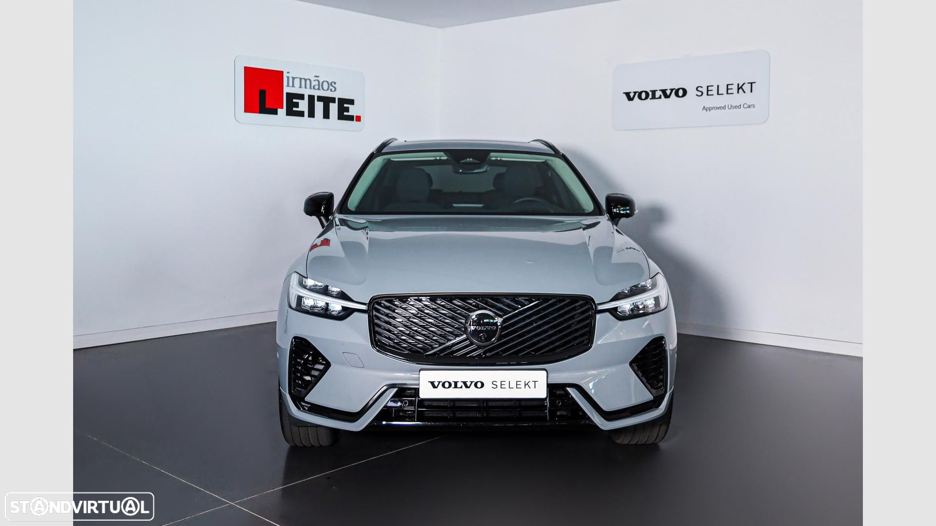 Volvo XC 60 2.0 T6 PHEV Plus Dark AWD - 3