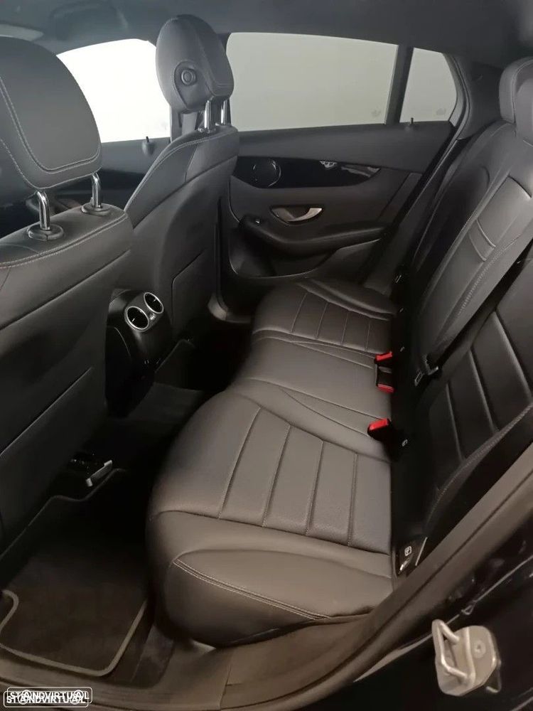 Mercedes-Benz GLC 300 de Coupe 4Matic 9G-TRONIC - 32