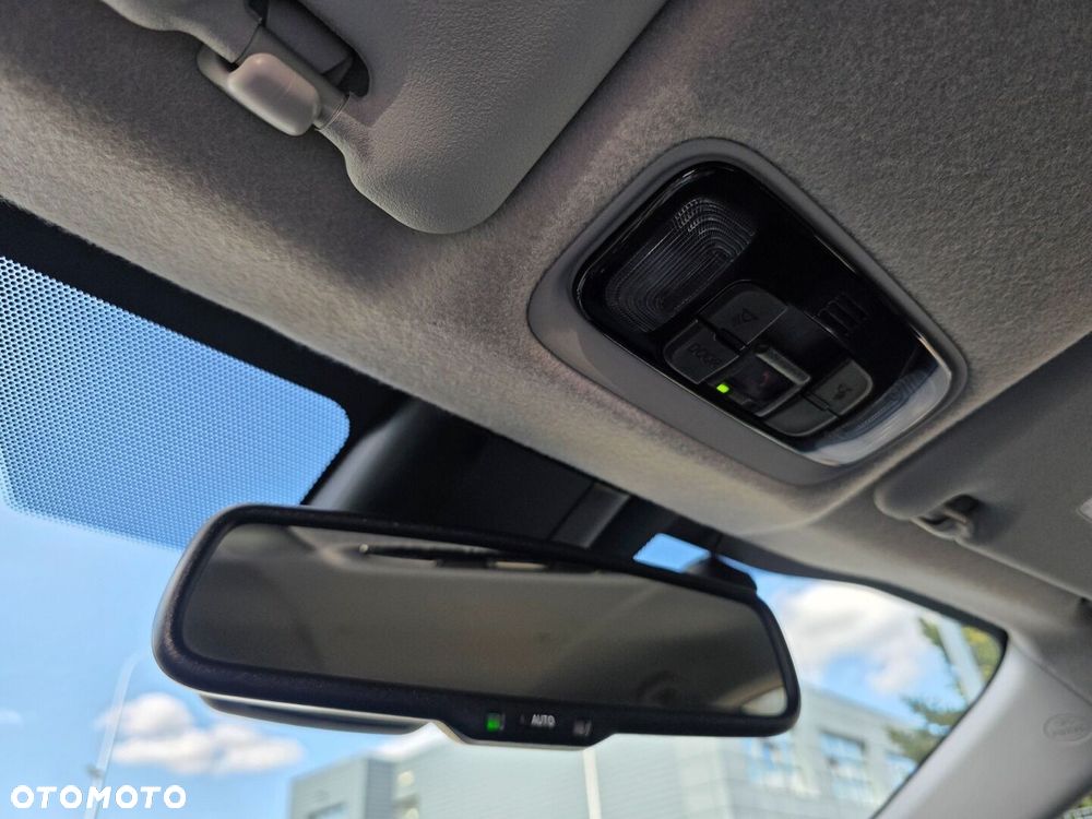 Toyota Yaris Hybrid 1.5 Comfort - 30