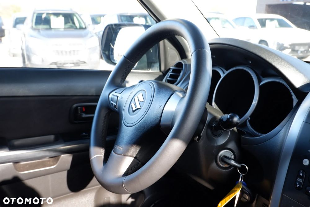 Suzuki Grand Vitara 1.6 Comfort EU5 - 5