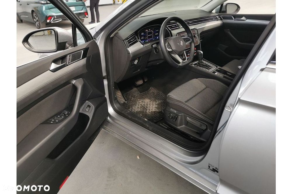 Volkswagen Passat Variant - 6