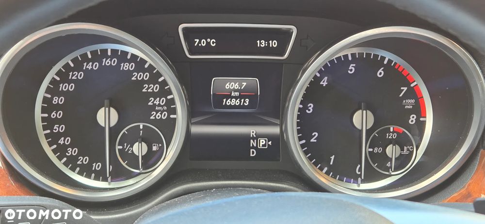 Mercedes-Benz GL - 11