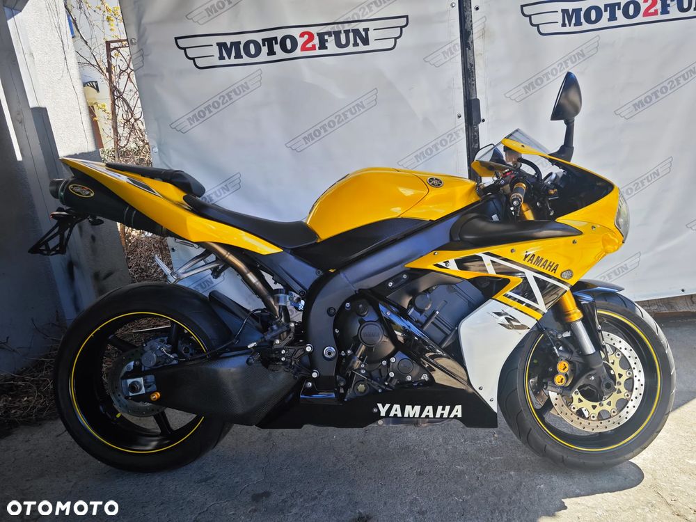 Yamaha YZF - 1