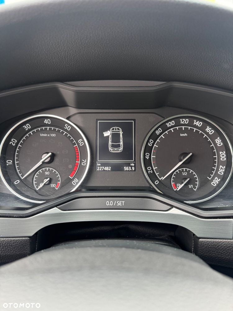 Skoda Superb 1.8 TSI Ambition - 6