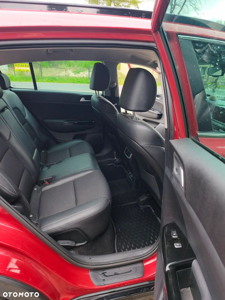 Kia Sportage 1.6 GDI Black Edition 2WD - 11