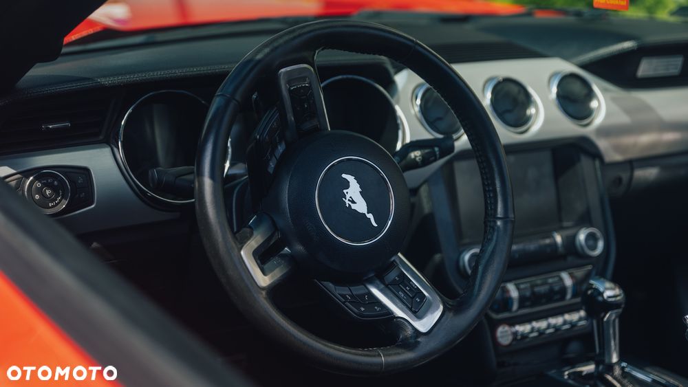 Ford Mustang 2.3 EcoBoost - 16