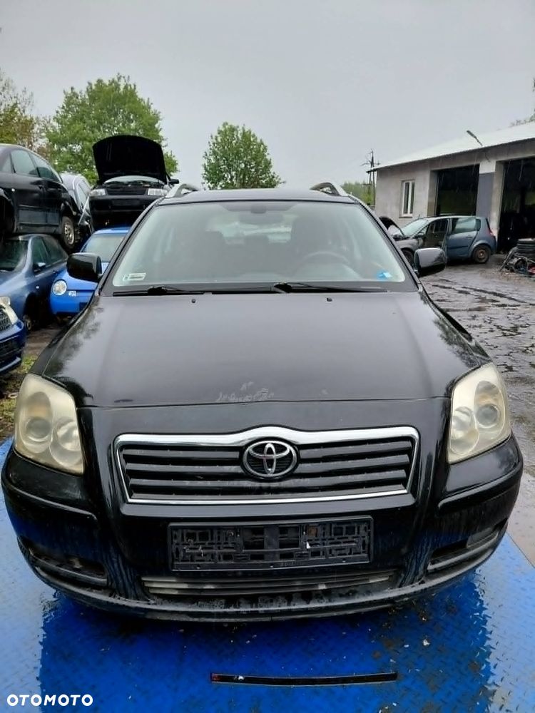 Na części: Toyota Avensis Rok 2005 Pojemność 1995 Moc 85 kw Diesel - 3