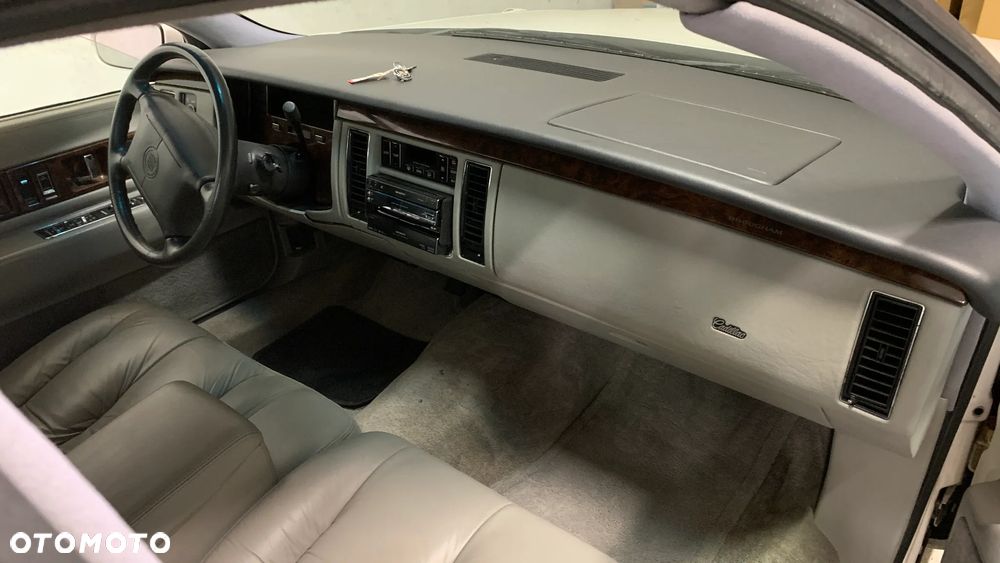Cadillac Fleetwood - 28