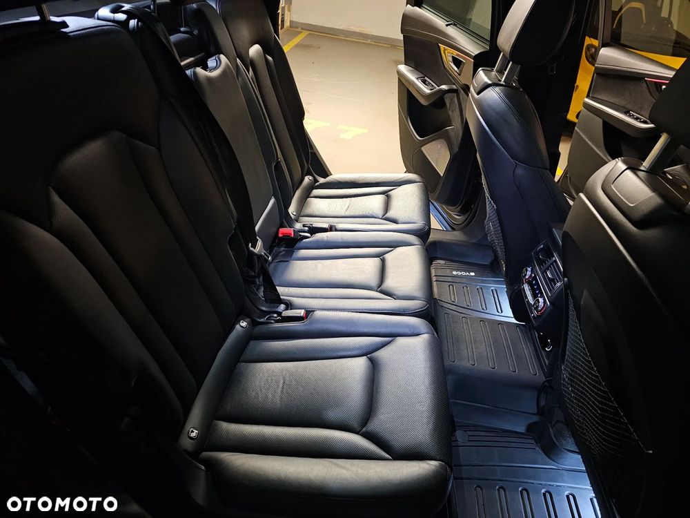 Audi SQ7 4.0 TDI Quattro Tiptronic - 25