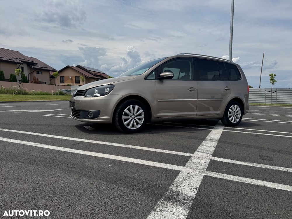Volkswagen Touran - 16