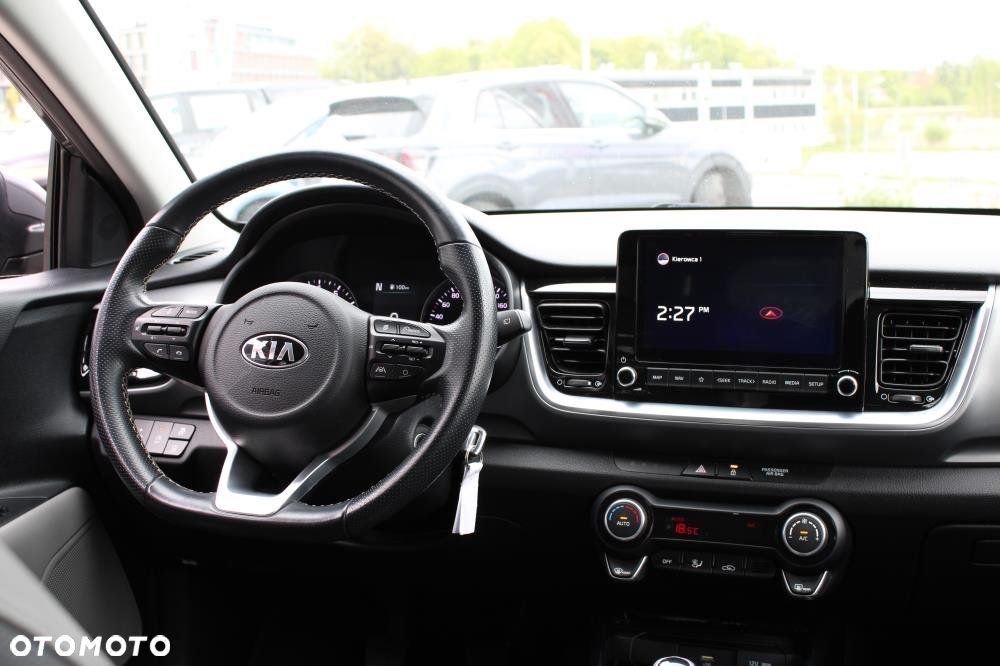 Kia Stonic - 24