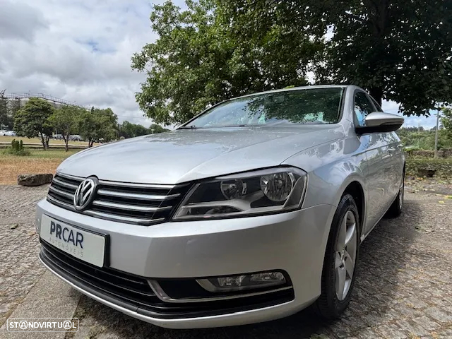 VW Passat 1.6 TDI BlueMotion - 25