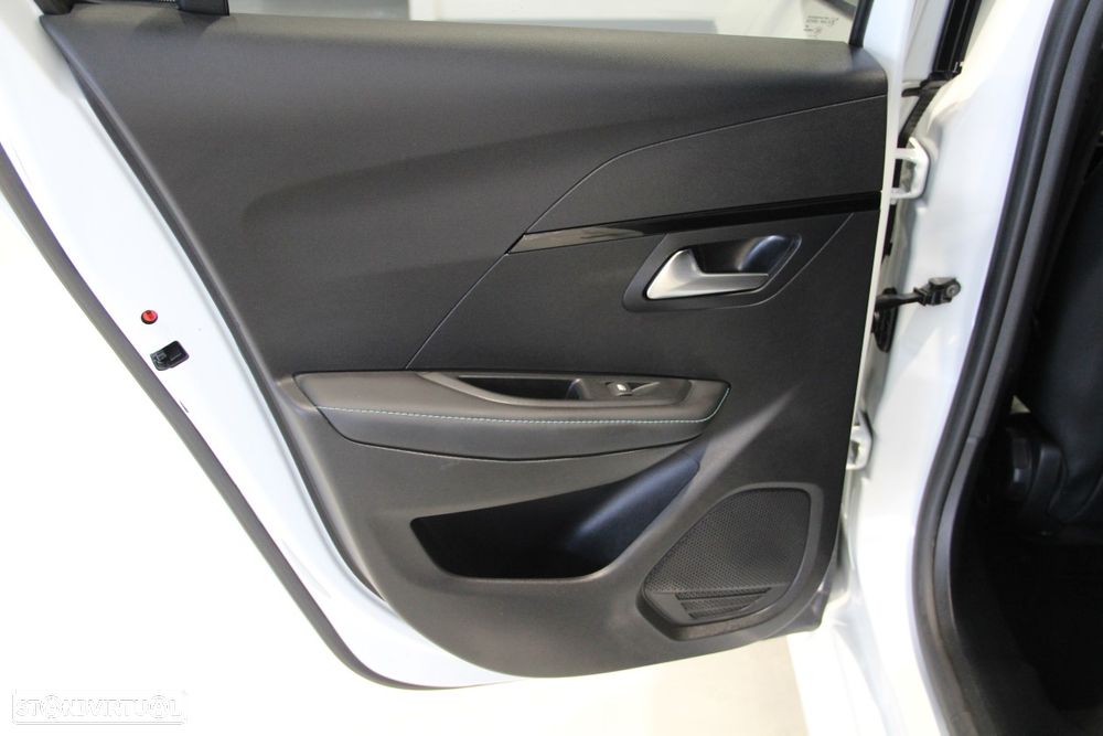 Peugeot e-208 50 kWh Allure - 28