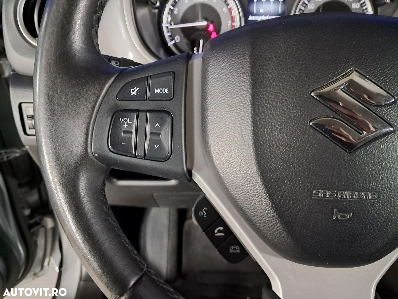 Suzuki Vitara - 12