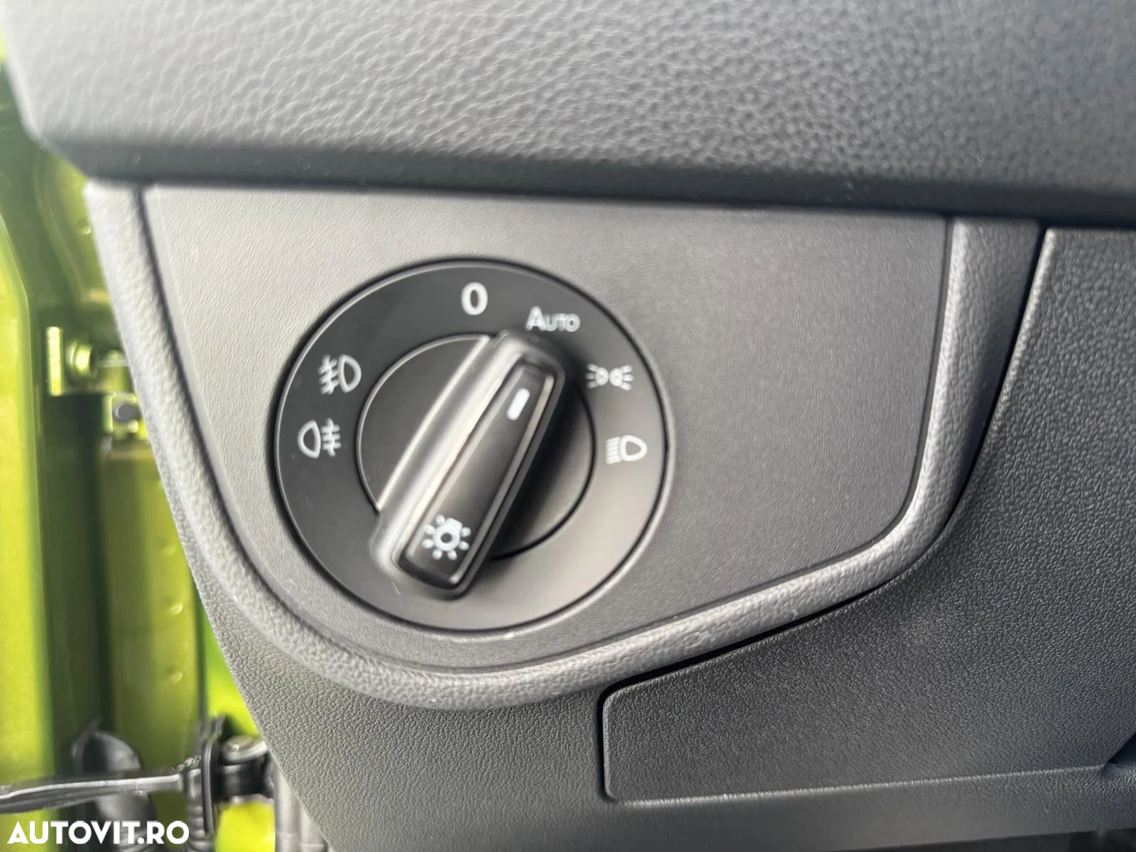 Volkswagen Taigo 1.0 TSI DSG Advanced - 8