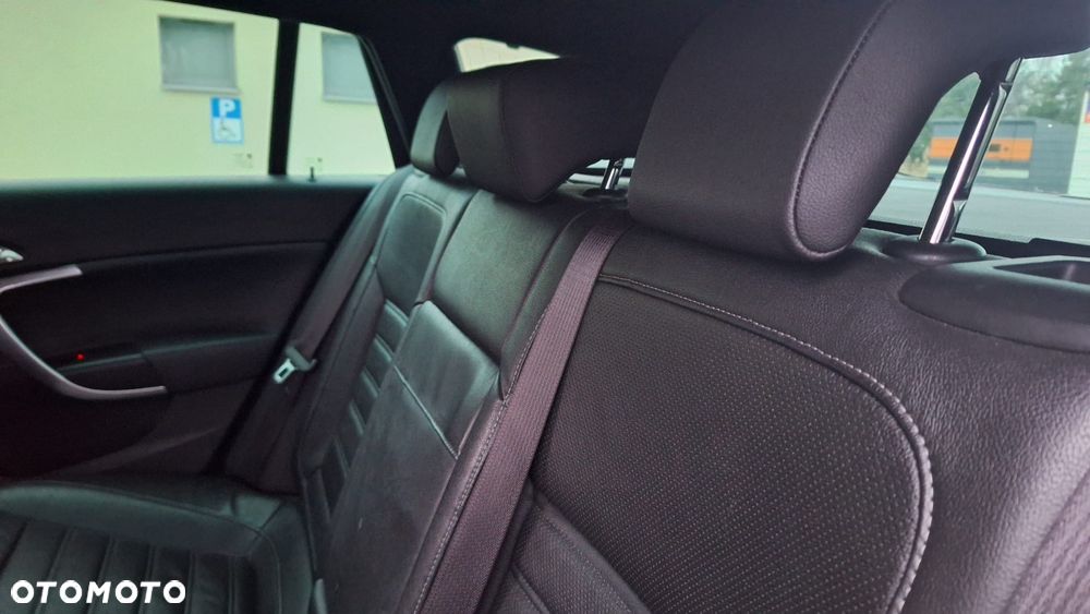 Opel Insignia 2.0 CDTI Cosmo - 11