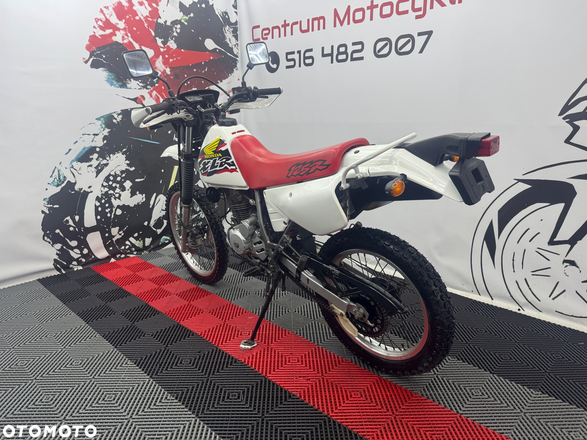 Honda XLR - 6