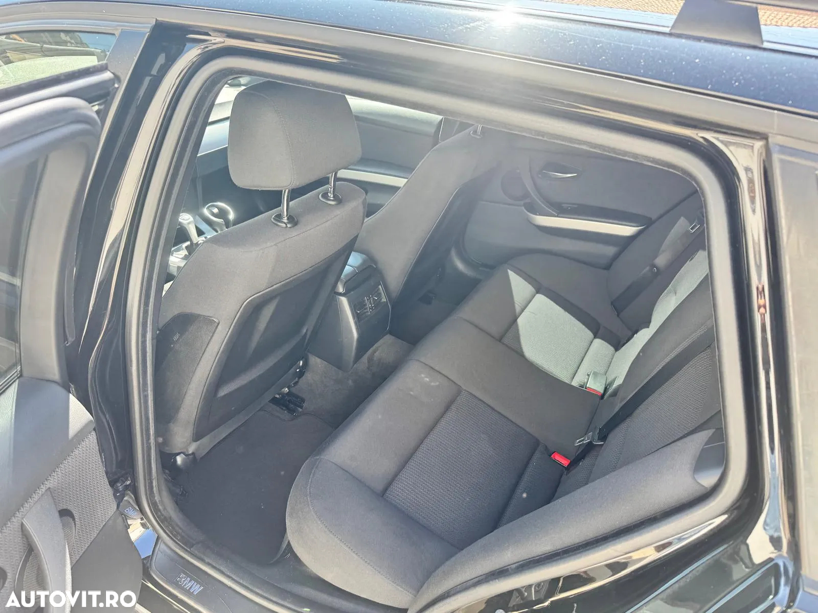 BMW Seria 3 320d - 12