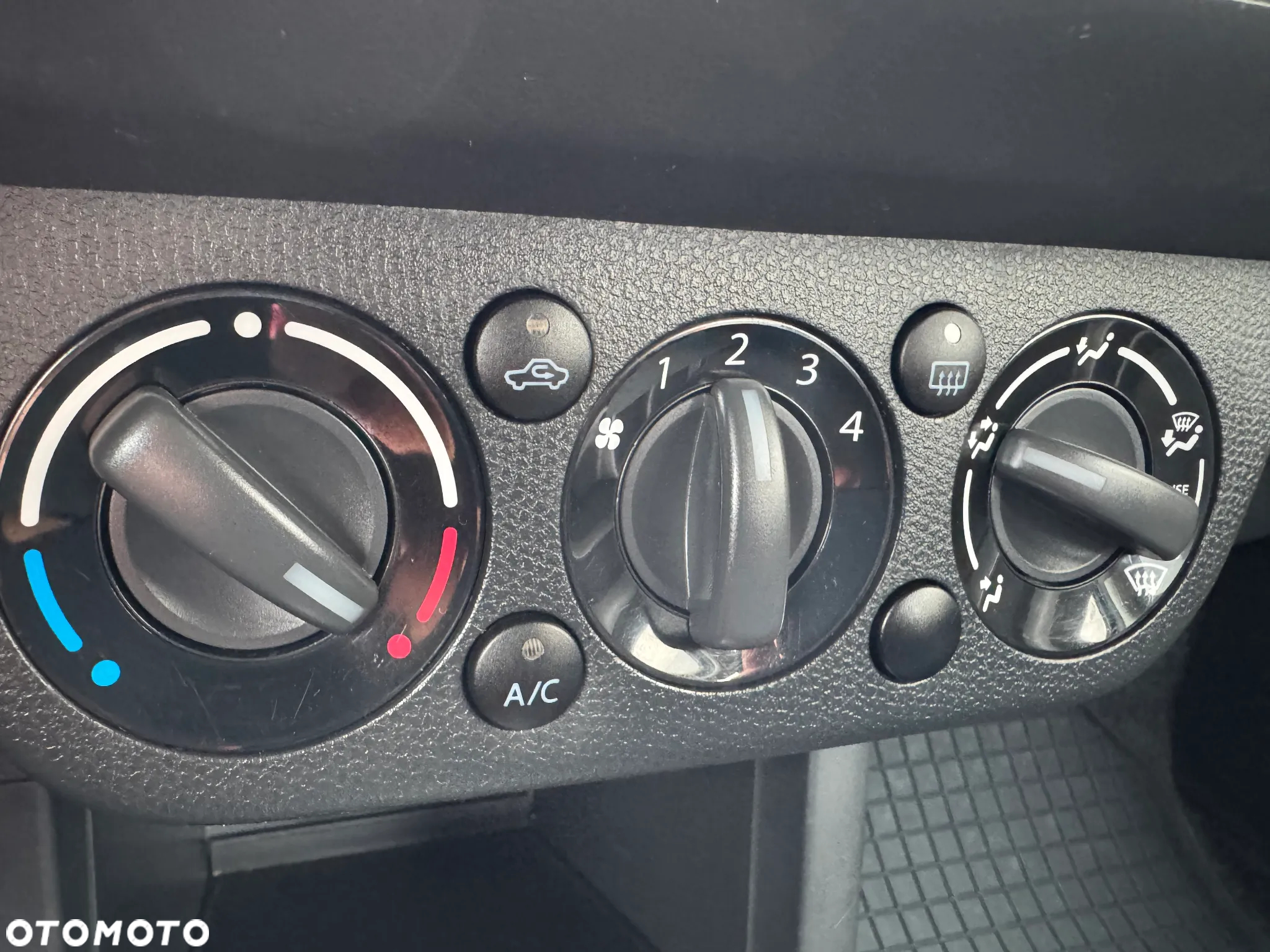Suzuki Swift 1.3 DDiS Comfort - 23