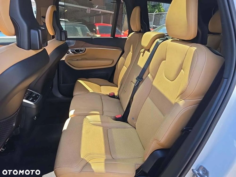 Volvo XC 90 - 10