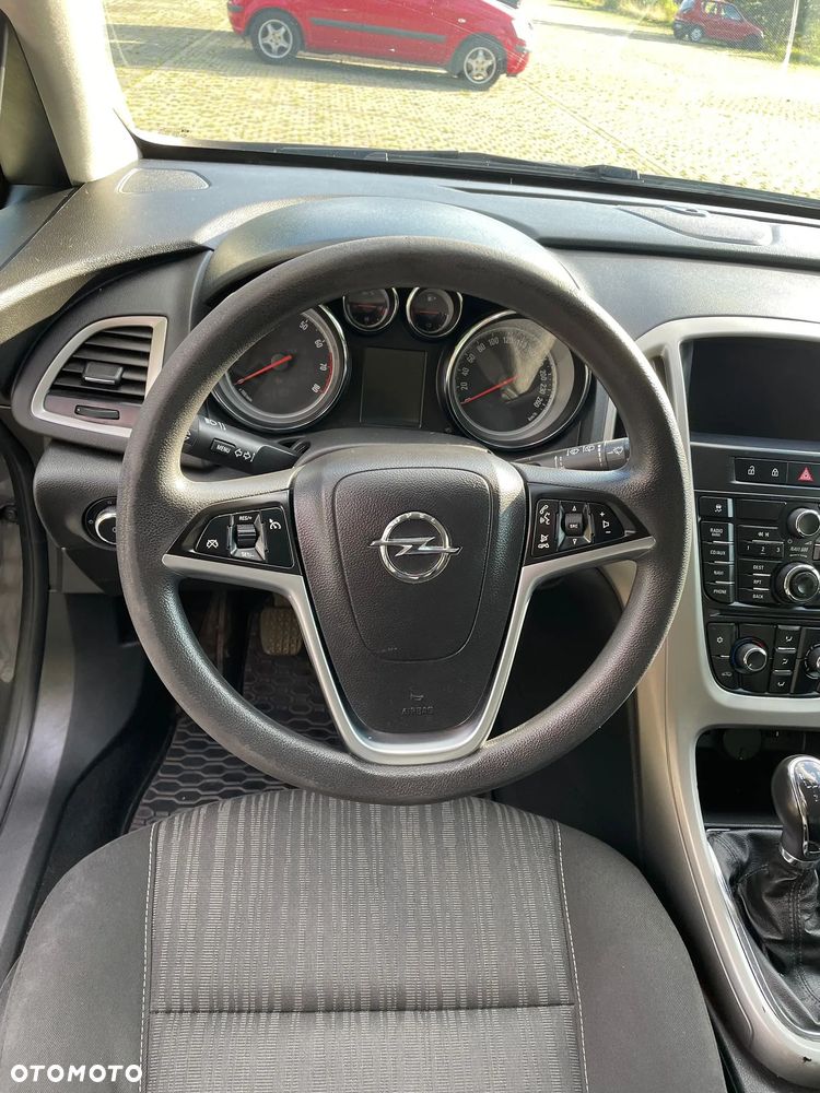 Opel Astra 1.4 T Essentia - 15