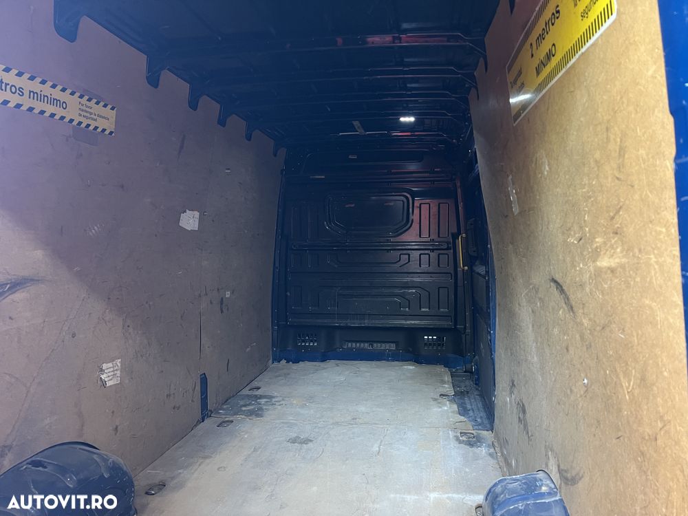 Volkswagen Crafter - 5