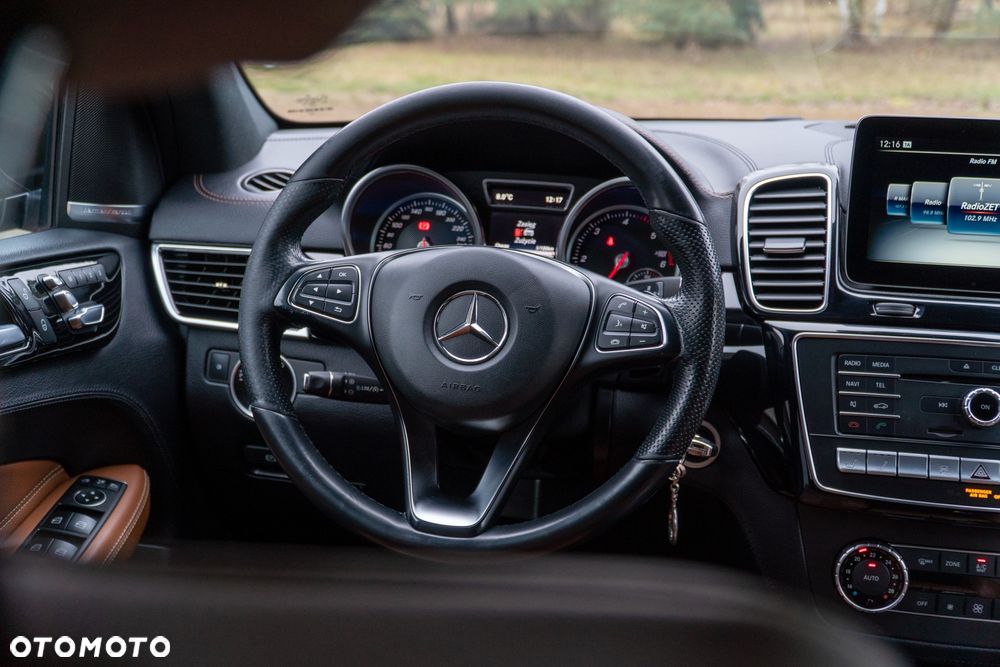 Mercedes-Benz GLE 350 d 4-Matic - 33