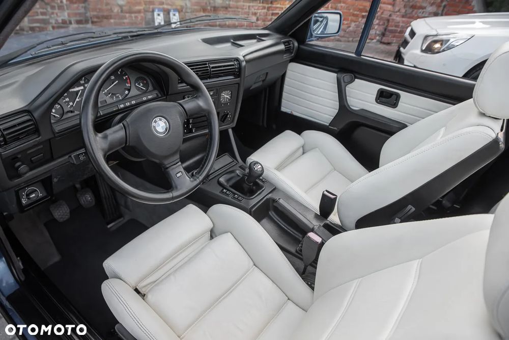 BMW Seria 3 325i - 15