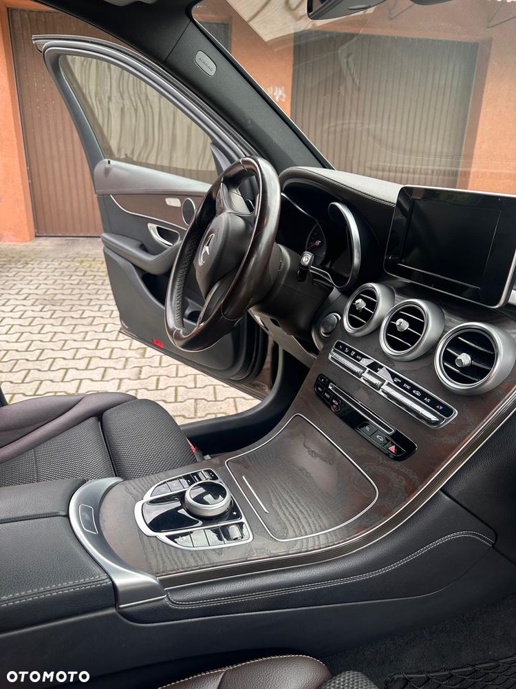 Mercedes-Benz GLC - 17
