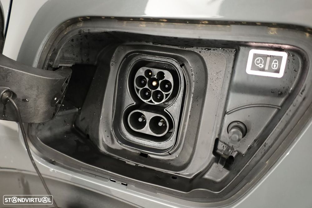 Peugeot e-2008 54 kWh Allure - 7
