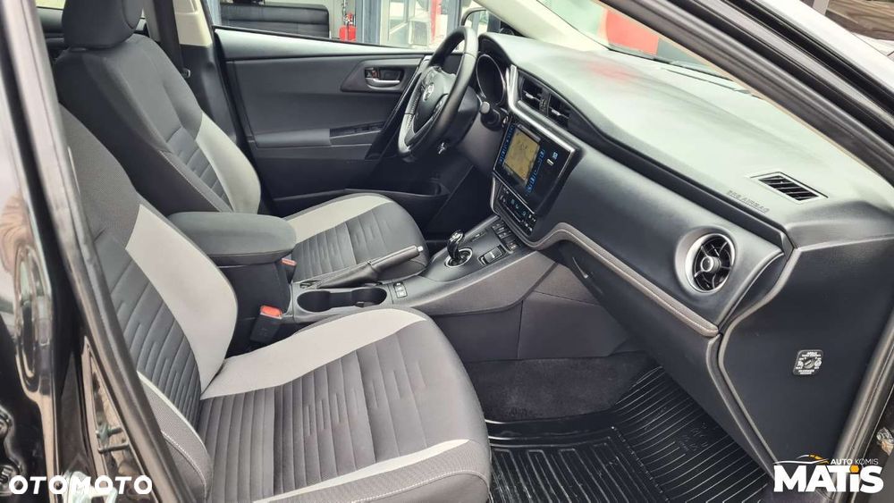 Toyota Auris - 26