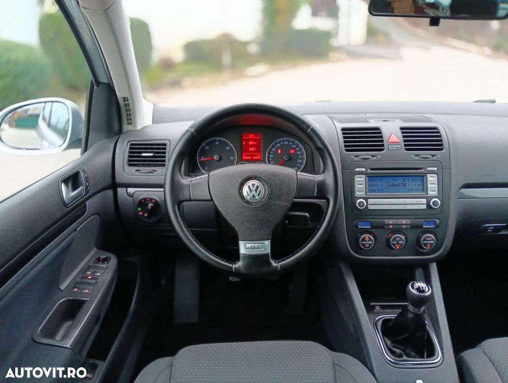 Volkswagen Golf 1.9 TDI DPF Sportline - 17