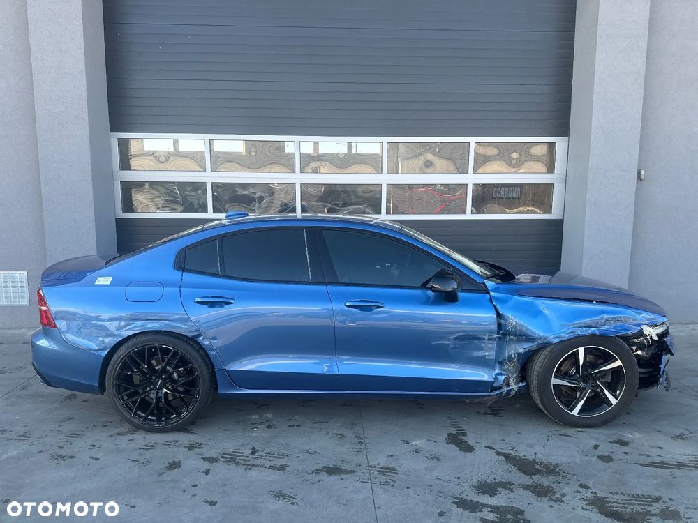 Volvo S60 T4 Momentum Pro - 3
