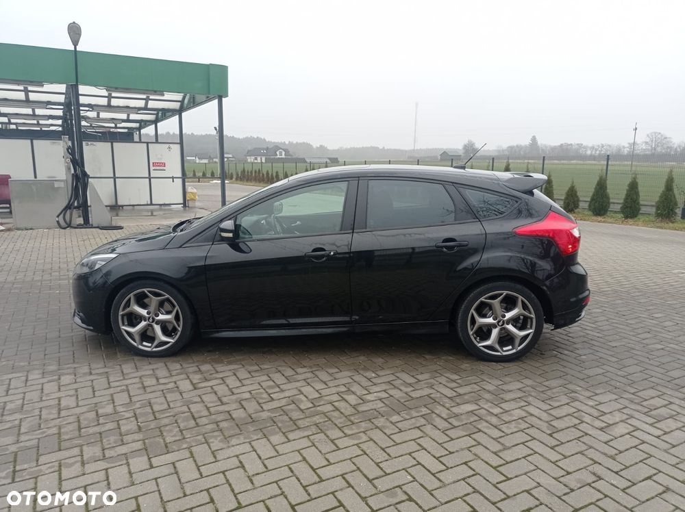 Ford Focus 2.0 EcoBoost ST - 6