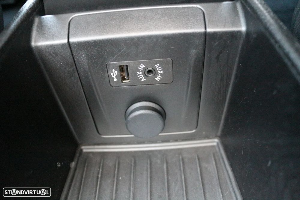 BMW 218 Active Tourer d Aut. - 28