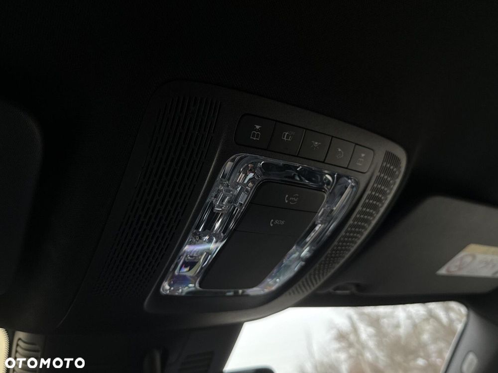 Mercedes-Benz GLB - 23