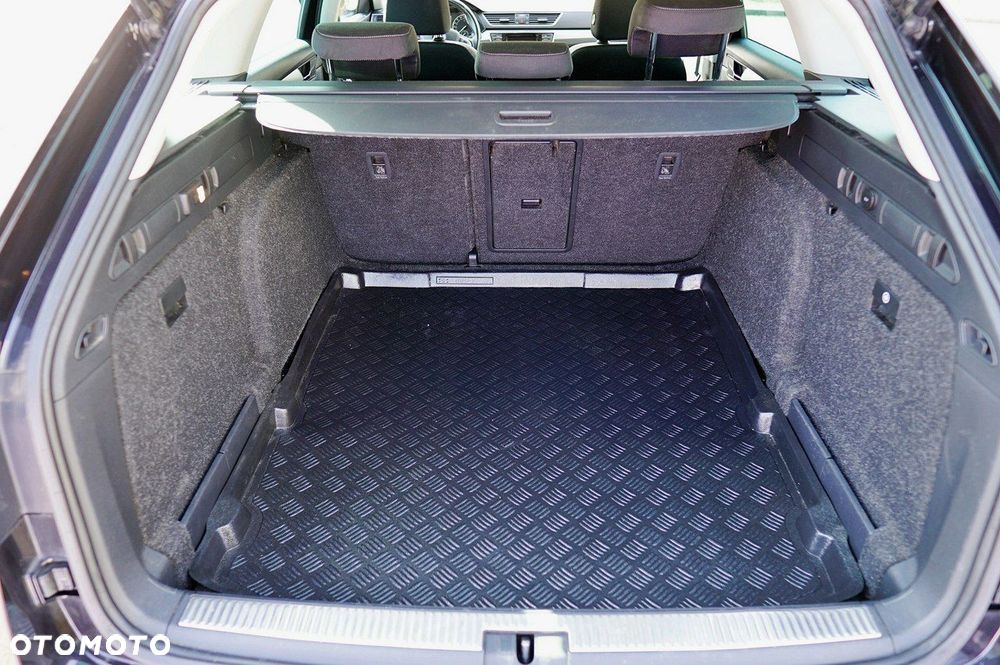 Skoda Superb 1.6 TDI Ambition - 14