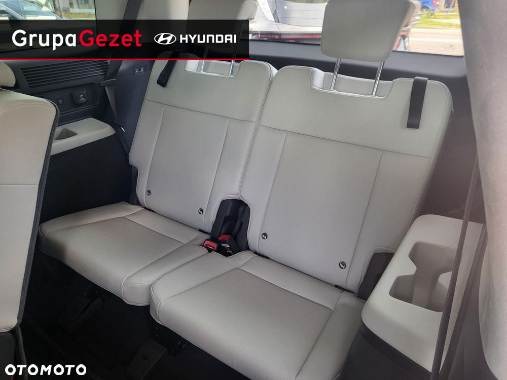 Hyundai Santa Fe - 10
