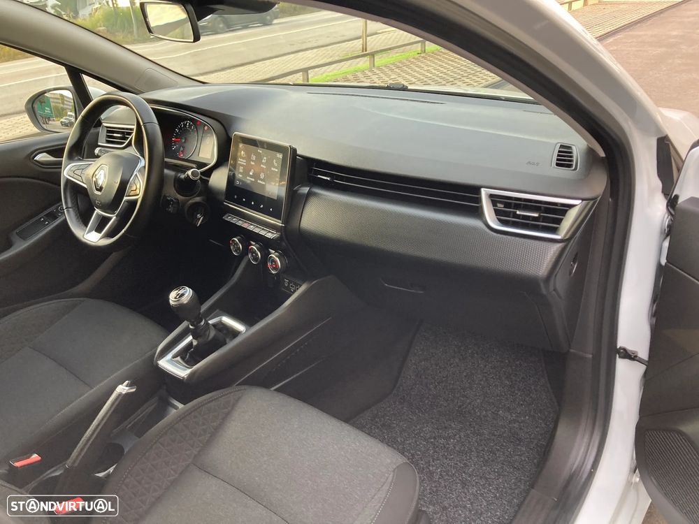 Renault Clio TCe 100 BUSINESS EDITION - 30
