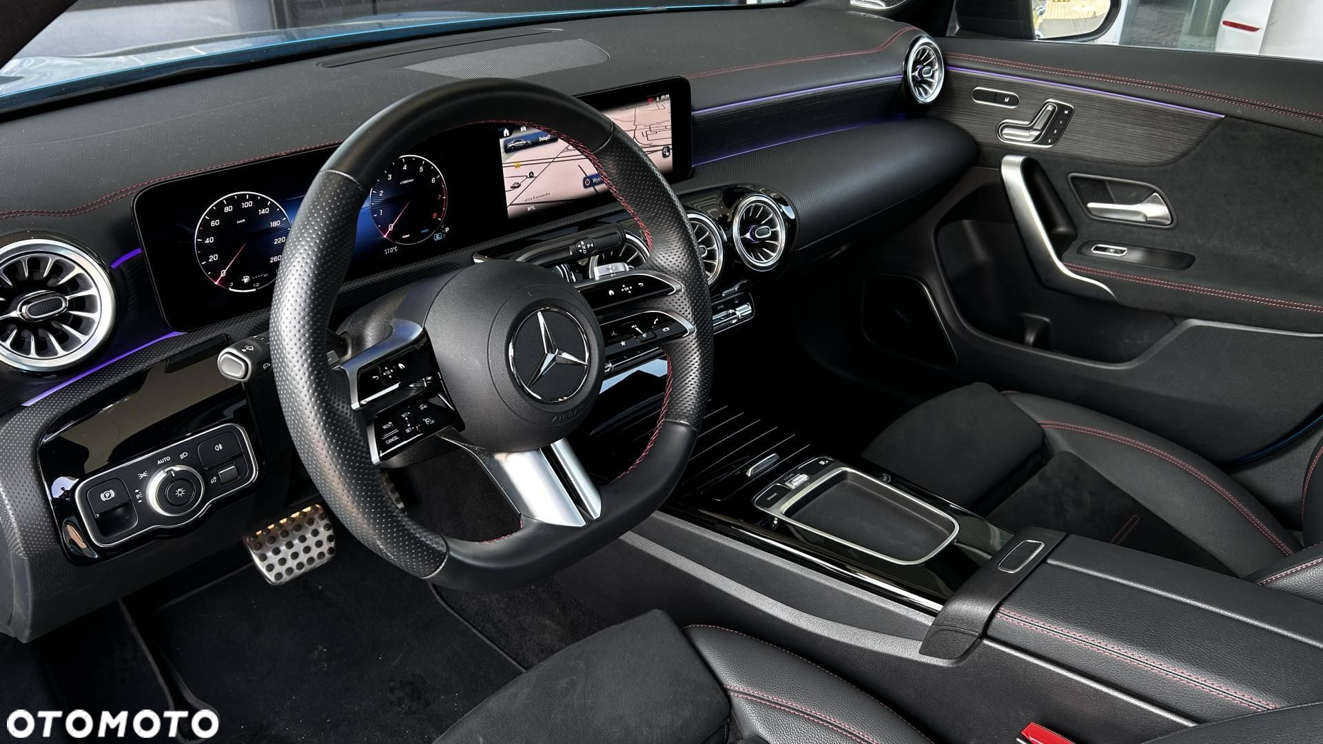 Mercedes-Benz CLA - 11