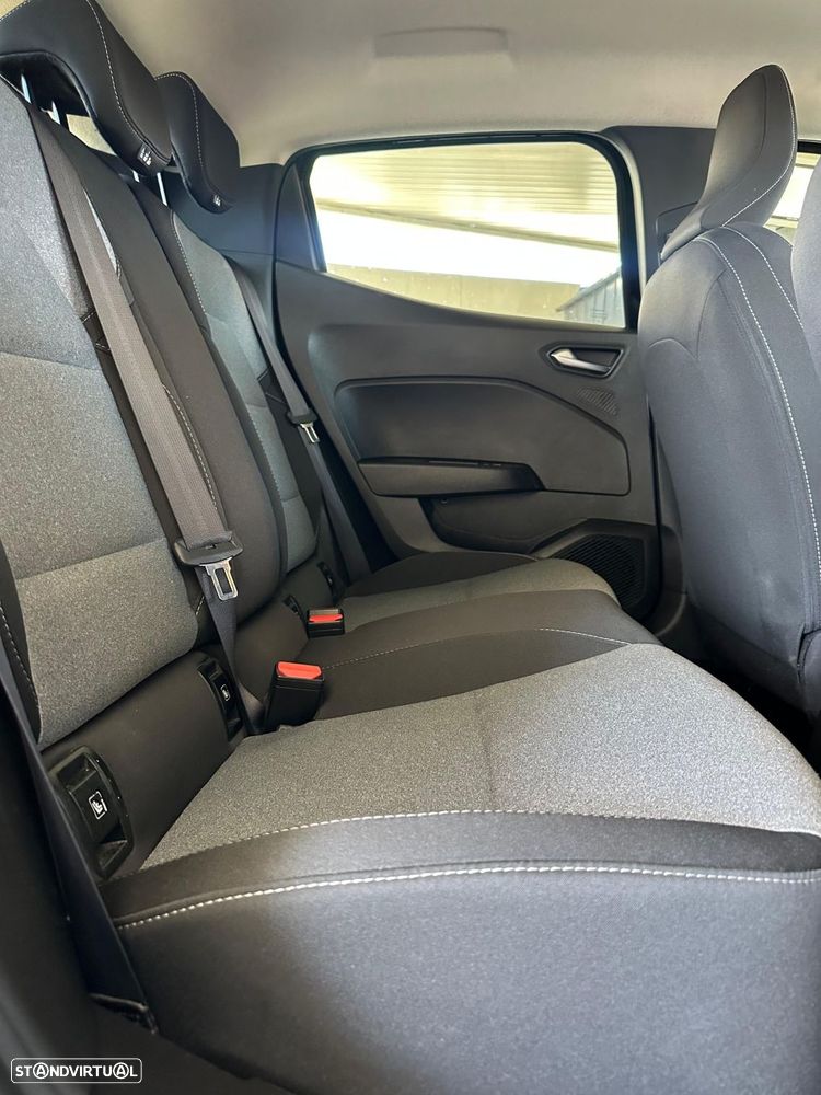 Renault Clio 1.0 TCe Techno - 30